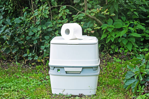 Best Portable toilet rental cost  in West Hollywood, CA